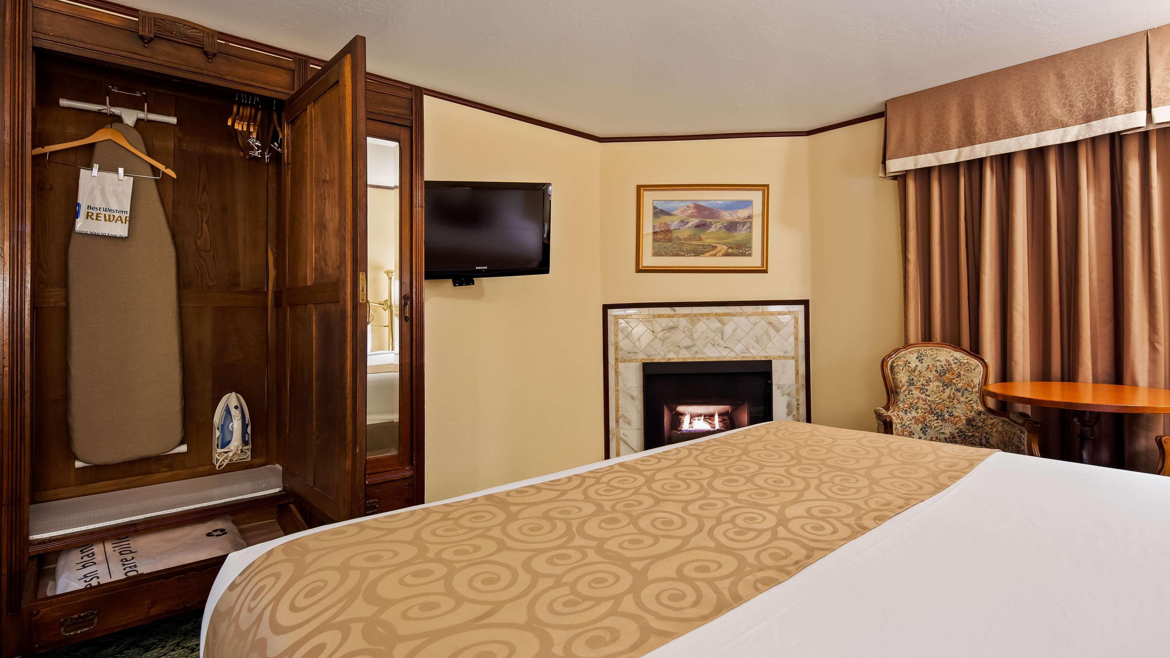 Chateau Big Bear Boutique Hotel, Bw Signature Collection 4*